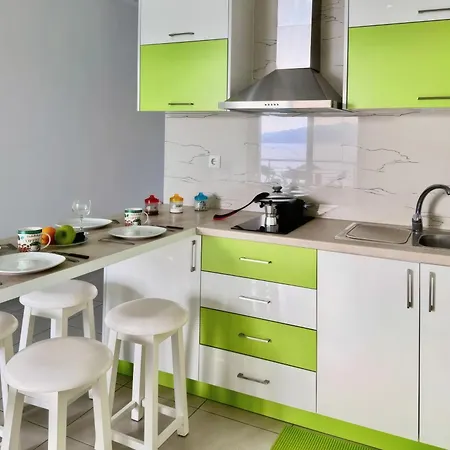 Spring Sea View Apartment شقة ساراندا