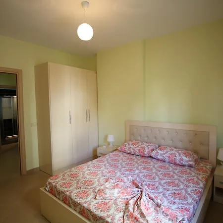 Cozy Sea View K4 Apartment Sarande