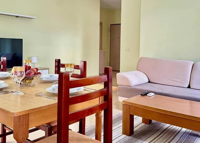 Cozy Sea View K4 Apartament *